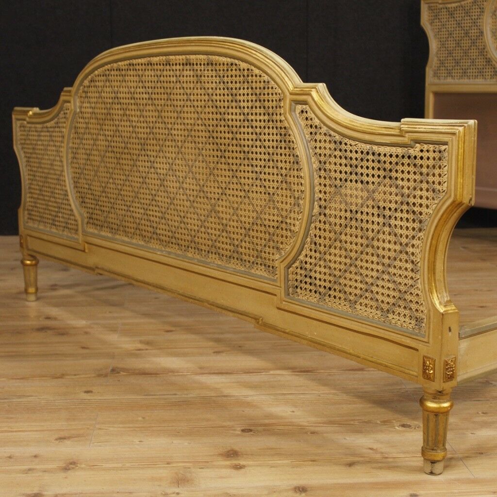 Doppelbett Möbel Italienisch lackiert vergoldet Holz Antik Stil Ludwig