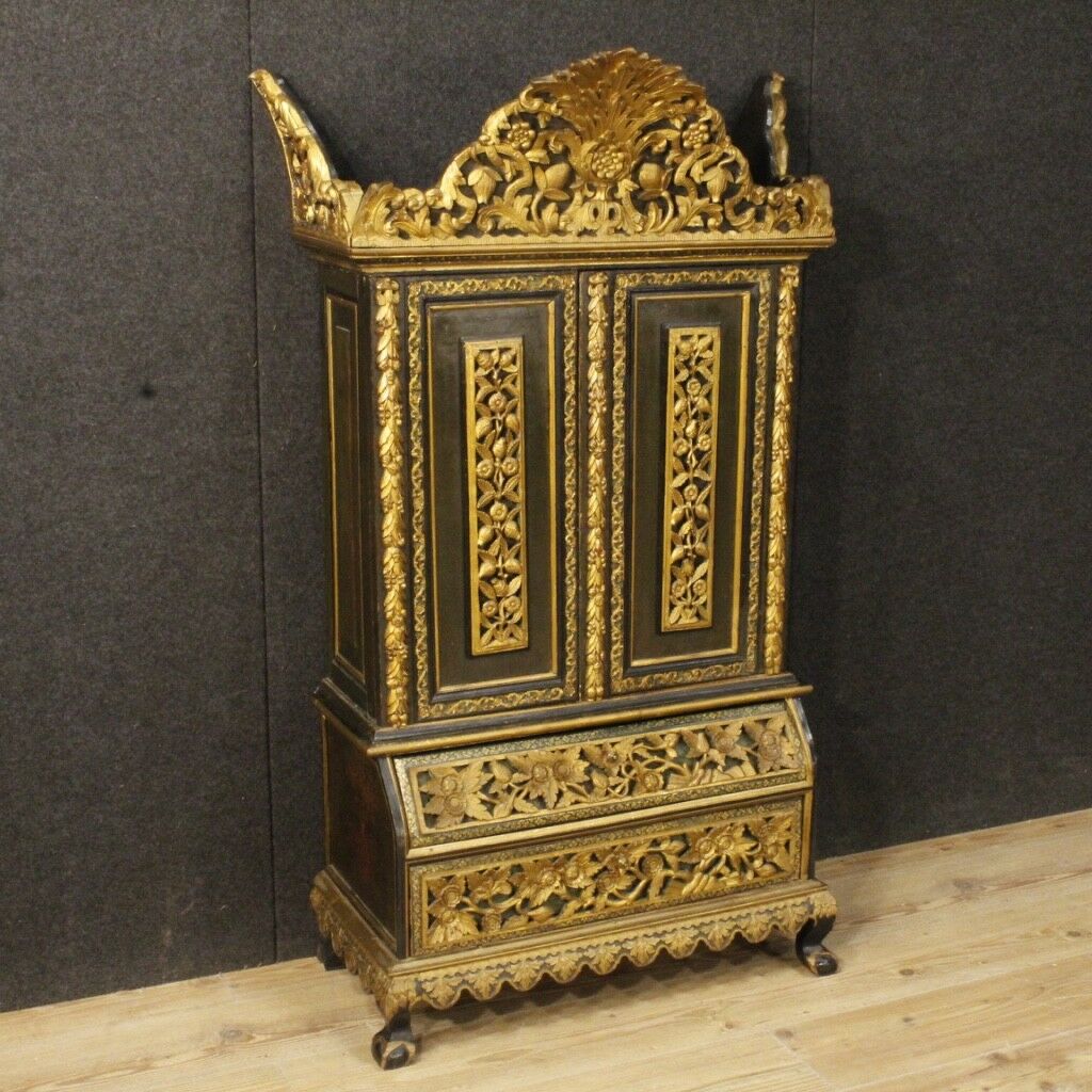 Schrank Möbel Kleiderschrank Anrichte bemalt Holz Wohnzimmer antik Stil