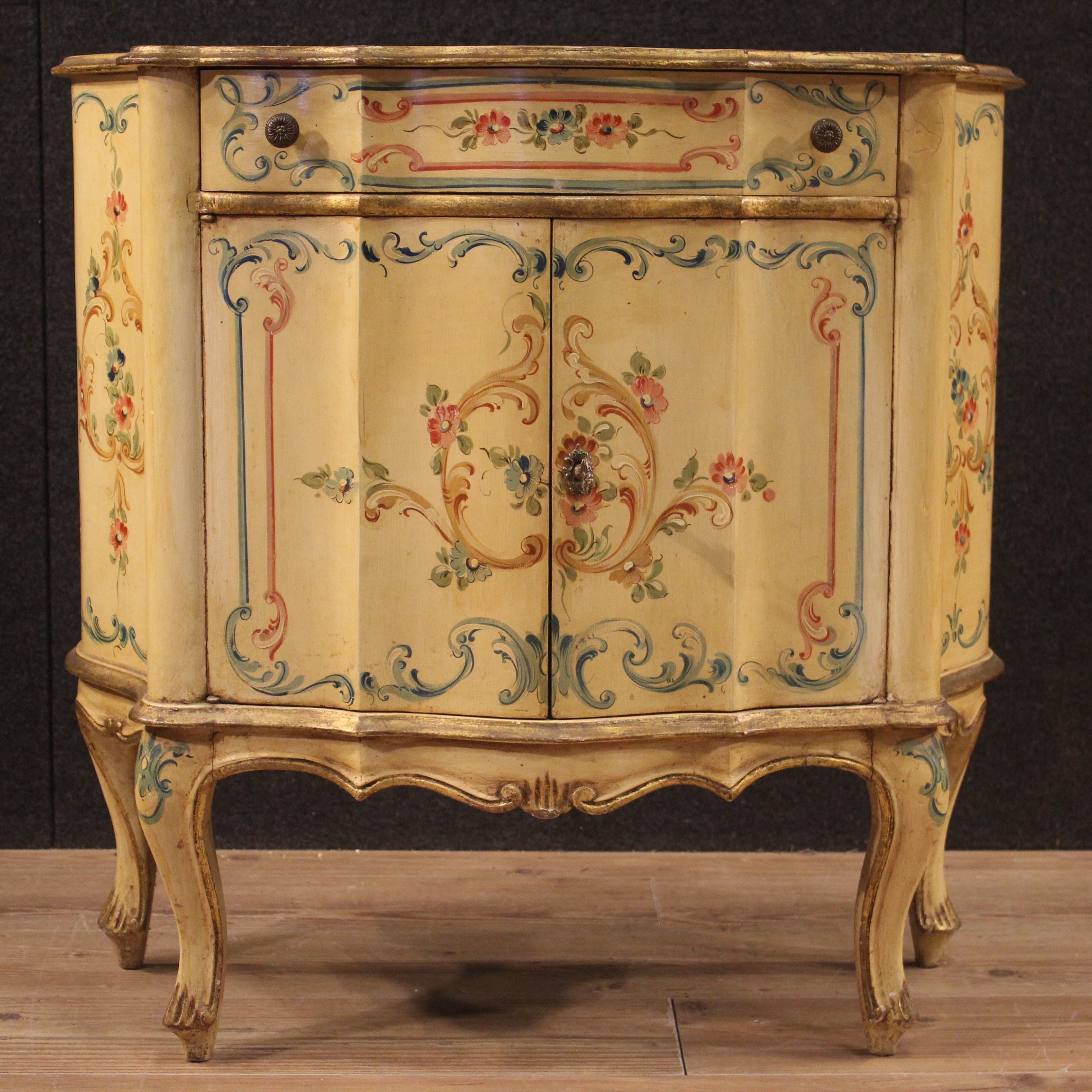 Anrichte venezianisch Möbel Kommode lackiert vergoldet