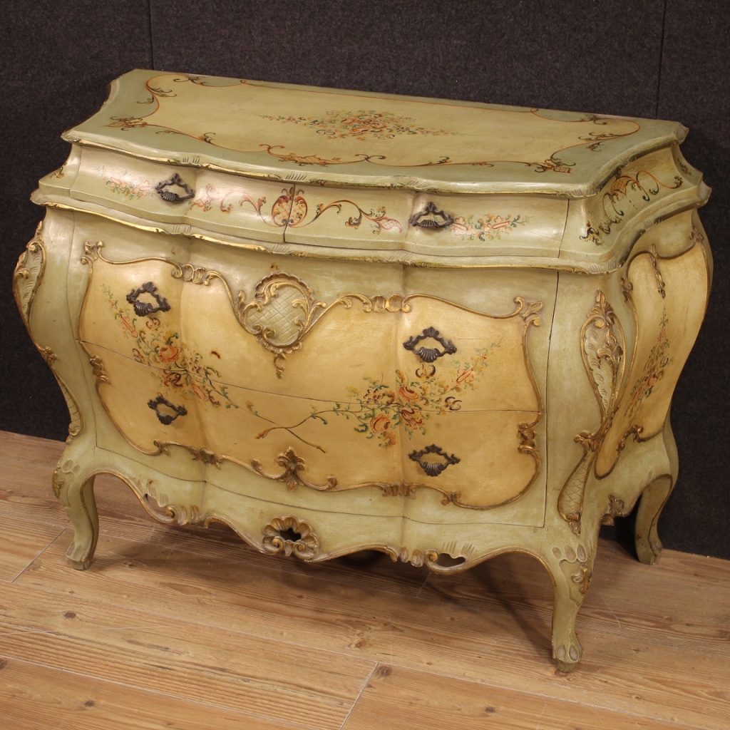 Kommode Anrichte Möbel aus lackiert bemalt vergoldet Holz antik Stil